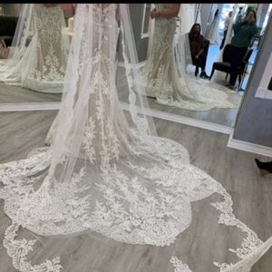 Martina Lianna size 20 Wedding Gown never worn never altered